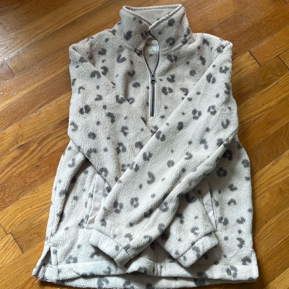 A&F Fleece Pullover